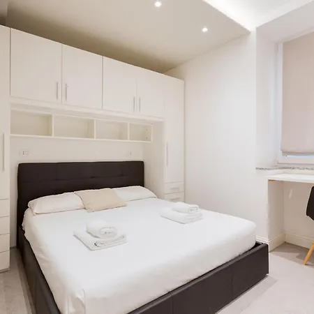 Design Milano-moscova With Shared Terrace מילאנו