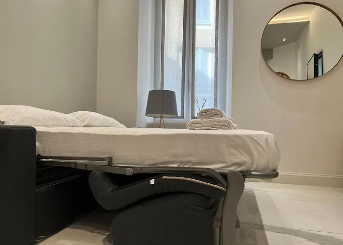 Apartment Design Milano-moscova With Shared Terrace