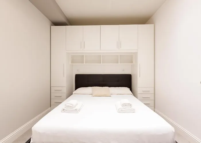 Design Milano-moscova With Shared Terrace * Milan